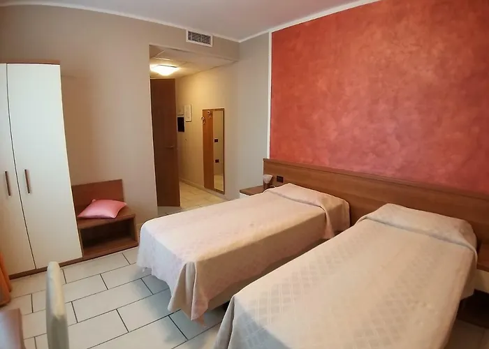 Ξενοδοχείο Garden 3*